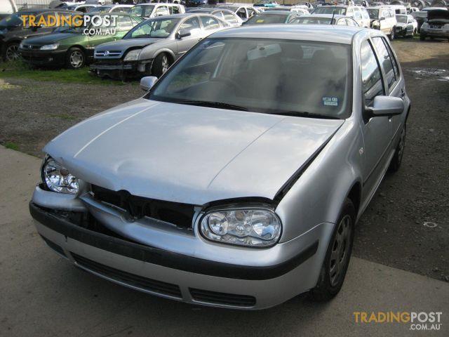 VOLKSWAGON GOLF 2001 (wrecking complete car)