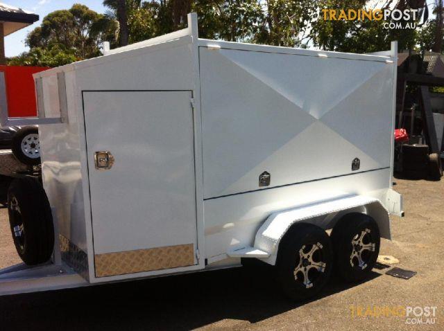 Enclosed trailer dual axle