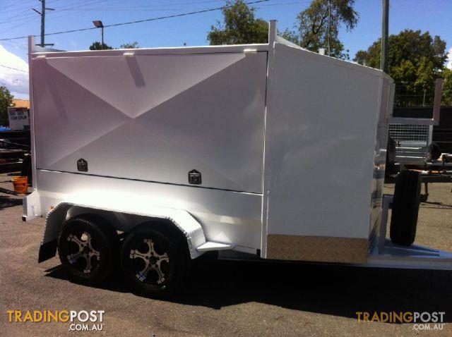 Enclosed trailer dual axle