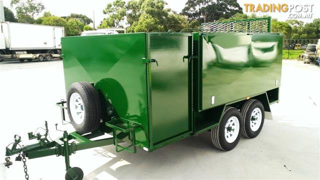 NEW MOWING CONTRACTORS TRAILER WITH REAR ACCESS RAMP