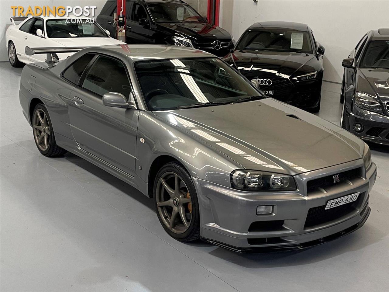 Nissan skyline r34 coupe