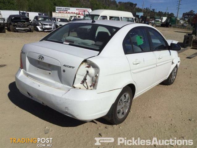 05-06-Hyundai-Accent-Sedan-Wrecking-Now