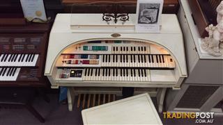 Wurlitzer Organ Theatre Horseshoe Model 580TA ~ Antique White and Gold Wurlitzer Organ Theatre Horseshoe Model 580TA ~ Antique White and Gold