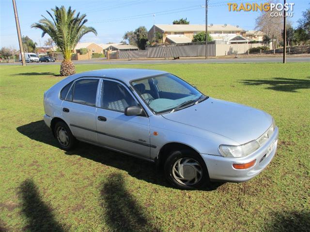 1995-HOLDEN-NOVA-SLX-LG-5D-HATCHBACK