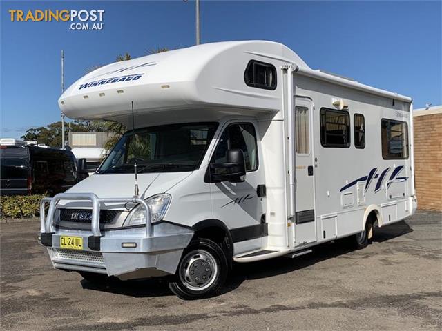 2010-WINNEBAGO-ESPERANCE-MOTOR-HOME