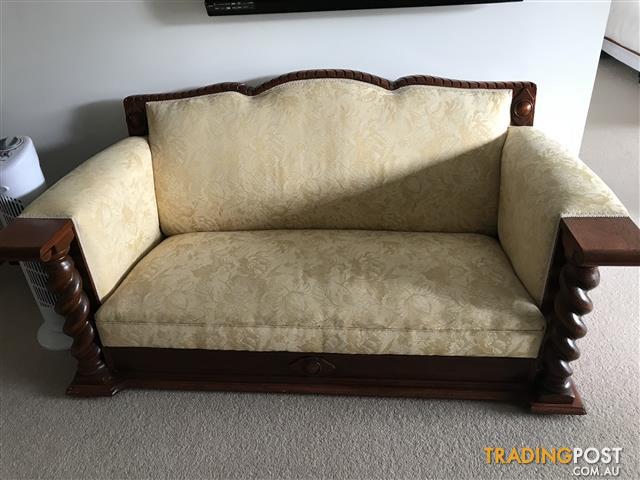 antique jacobean lounge suite