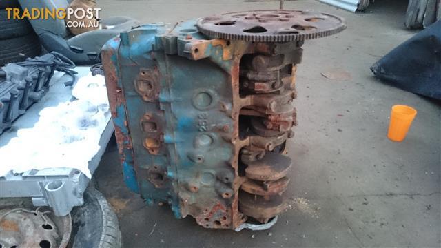 Holden 253 Engine (not complete)