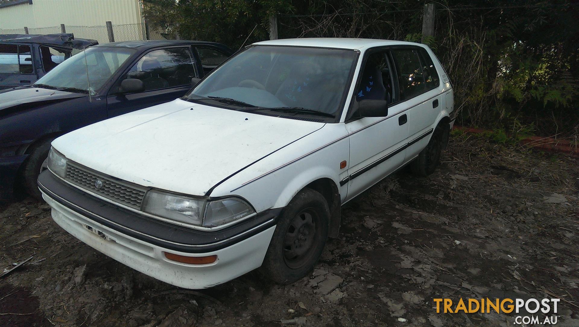 1/93 Toyota Corolla AE92R 4 Door Hatch Auto 4A-FE RIGHT FRONT DOOR TRIM