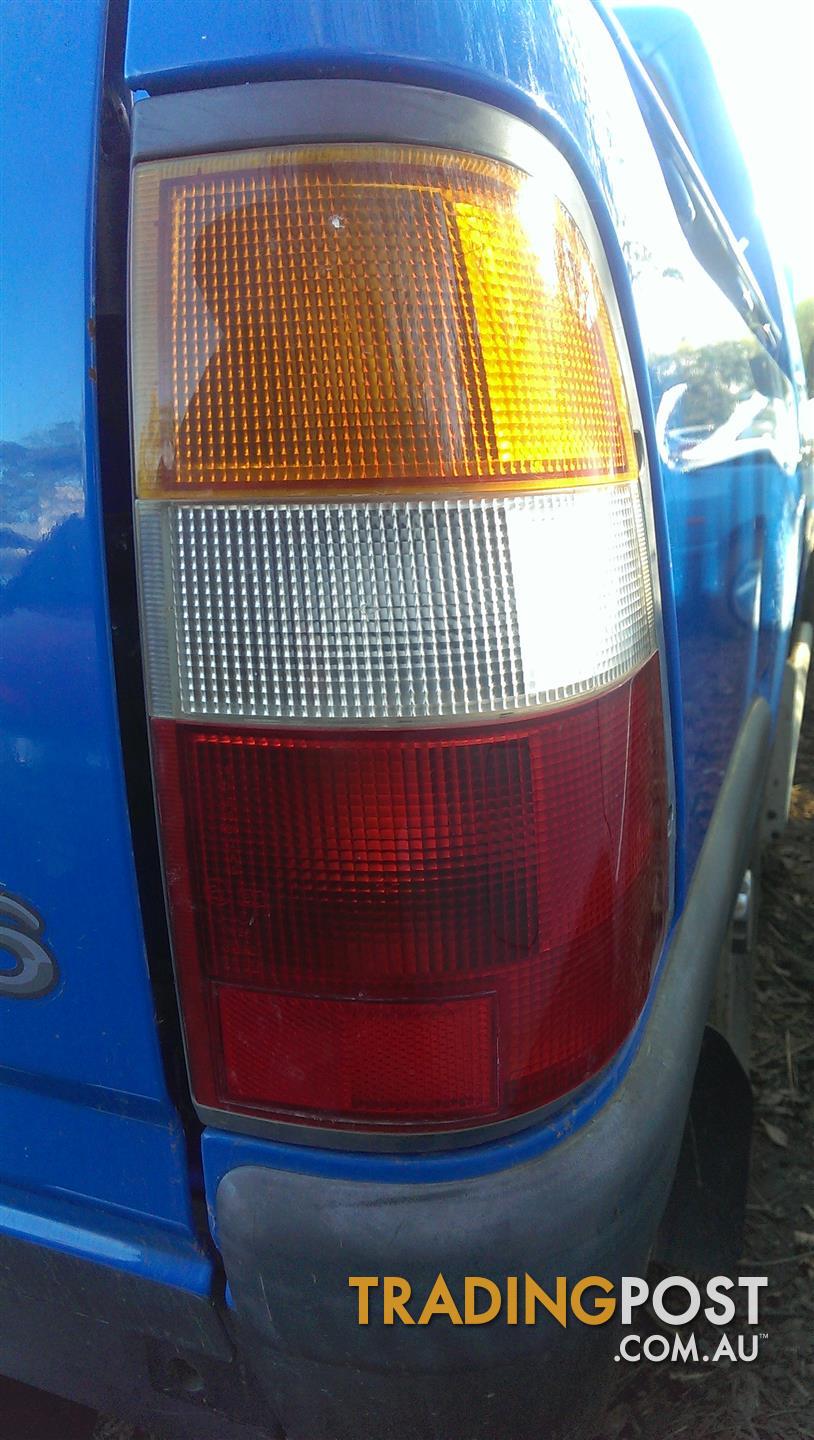 2000 Holden Rodeo TF Dualcab Auto 3.2L V6 RADIO