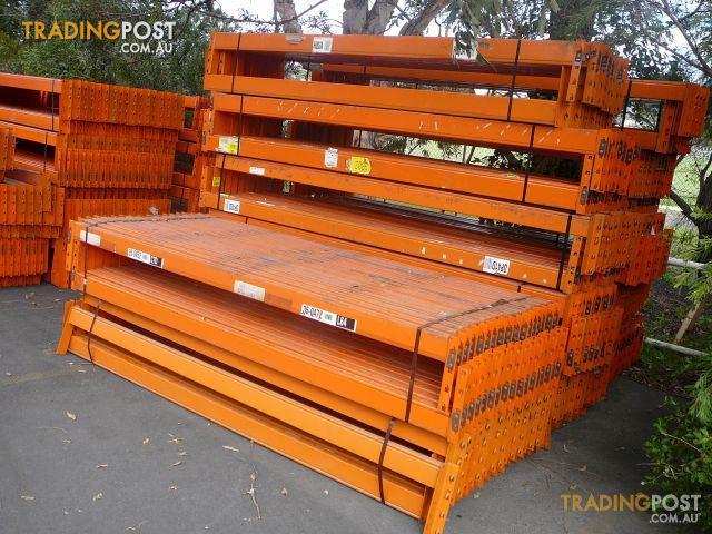 USED APC PALLET RACKING BEAMS 2585MM LONG