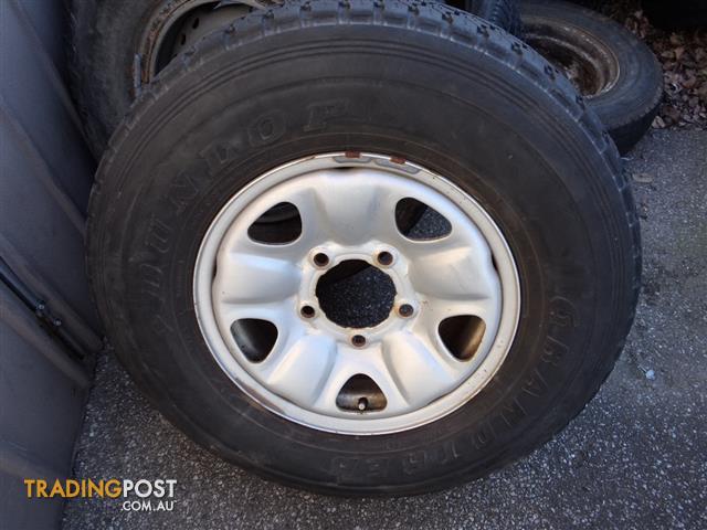 TOYOTA LANDCRUISER 100 SERIES STEEL RIMS WITH TYRES for 