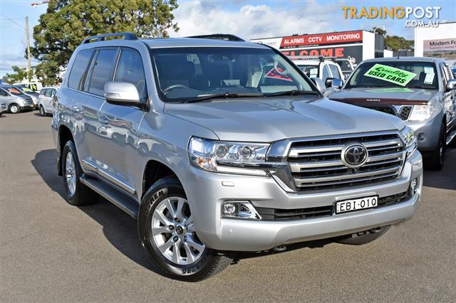 2016-TOYOTA-LANDCRUISER-Sahara-VDJ200R-WAGON