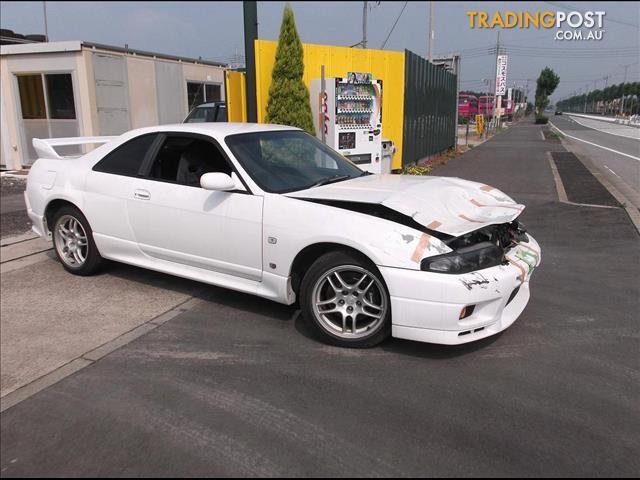 SKYLINE R33 GTR  PARTS WRECKING R33 GTR RB26DET ENGINE GEARBOX ALL PARTS JAPANES IMPORT PARTS