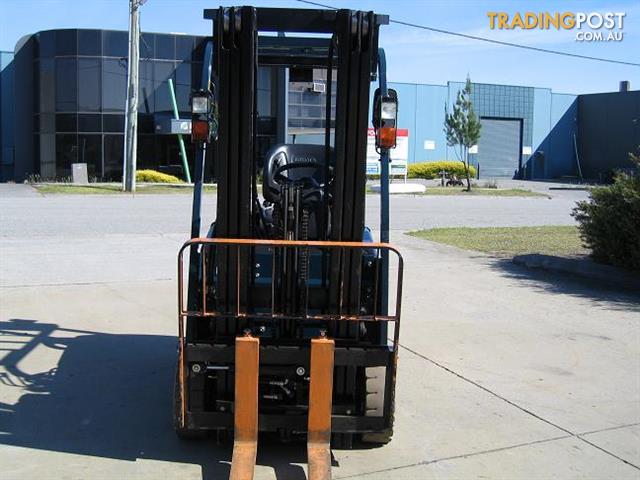 ** RENT NOW ** FORKLIFT TOYOTA 1.5 t Battery/Electric with Container Mast 