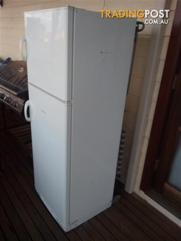 electrolux gas electric caravan fridge