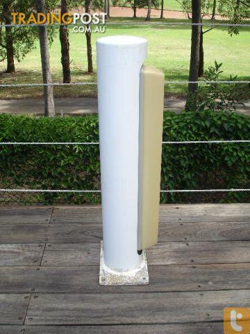 Light Post / Bollard - Aluminum - Second Hand