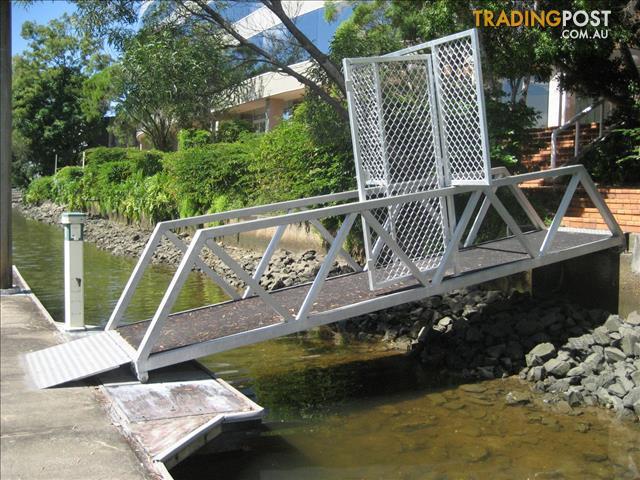 Pontoon Catwalk System Security Gate System 