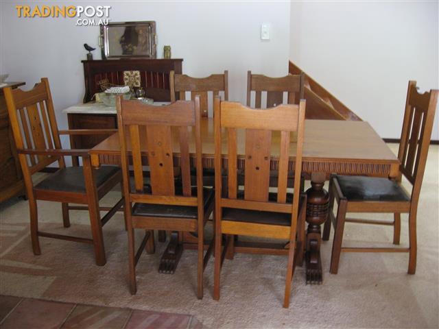 Antique Solid Oak Dining Table Carved Legs 6 Chairs Including Carver