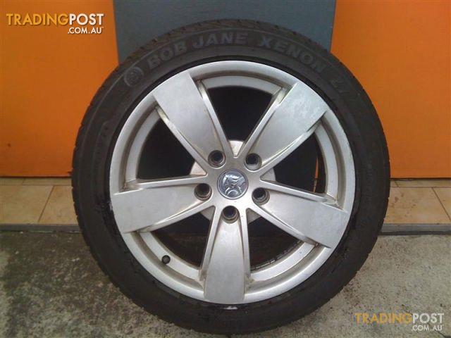 HOLDEN VY SS COMMODORE 17 INCH GENUINE ALLOY WHEELS