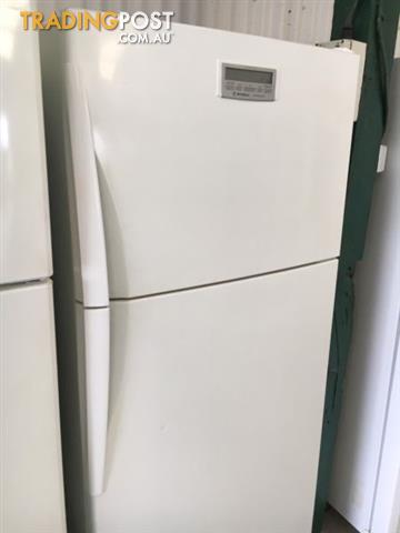 westinghouse 416l fridge freezer