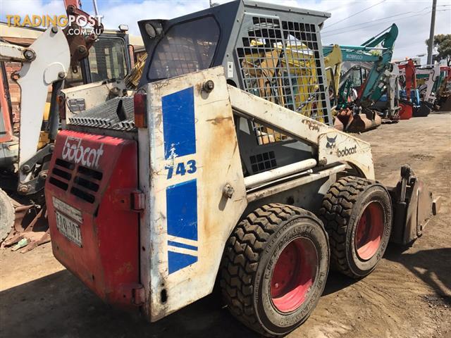 Bobcat-743-skid-steer-loader