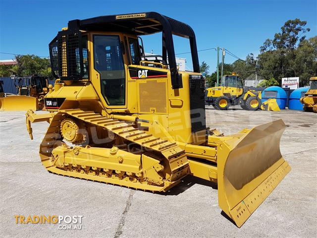 2274-Caterpillar-D5N-LGP-Bulldozer-with-Canopy-Sweeps